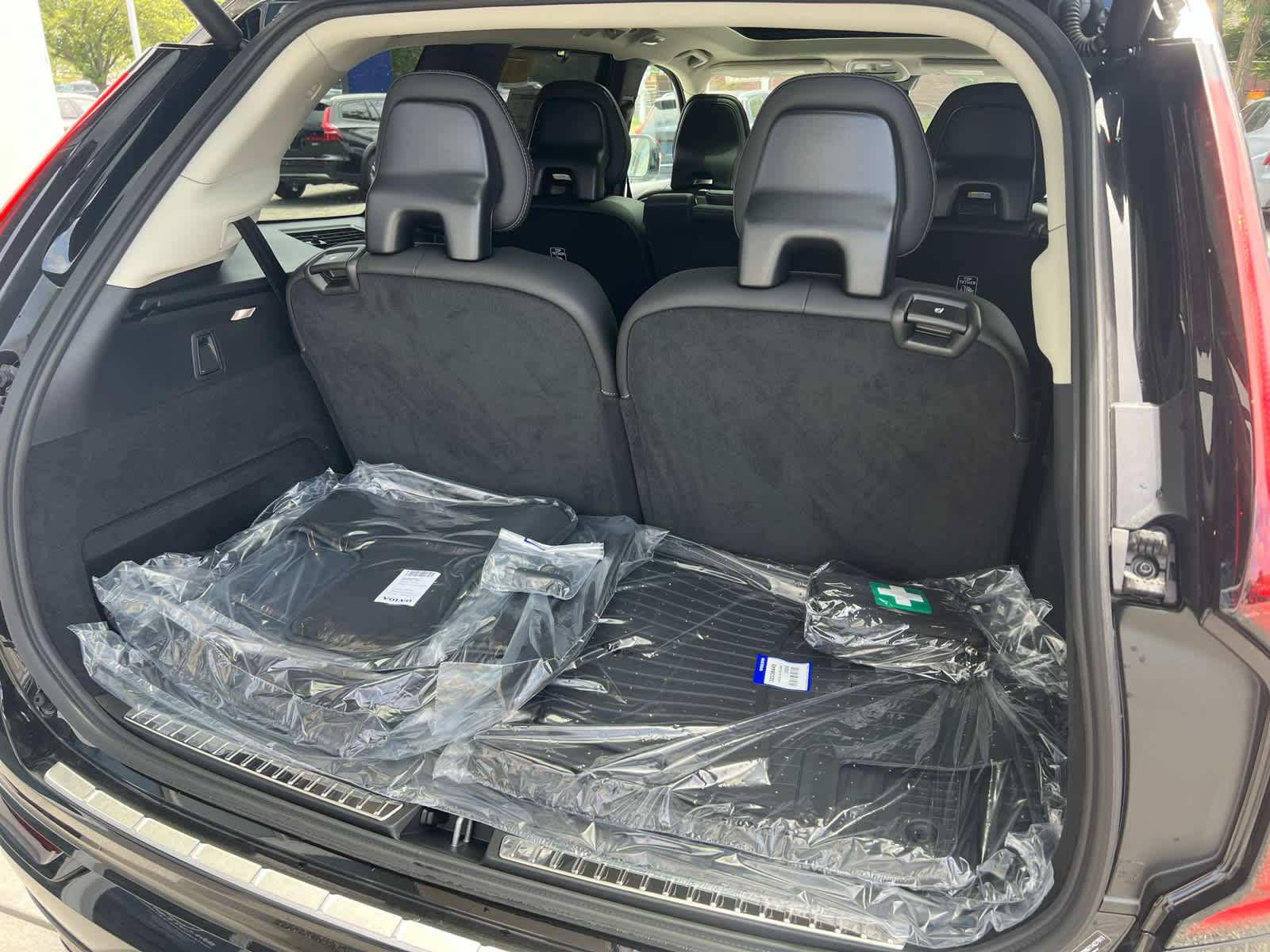 New 2026 Volvo XC90 B6 Ultra w/ Protection Package Premier image 11