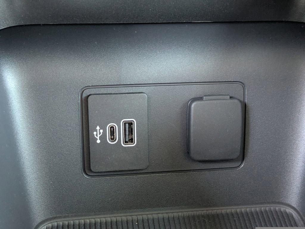New 2026 Ford Explorer Active image 25