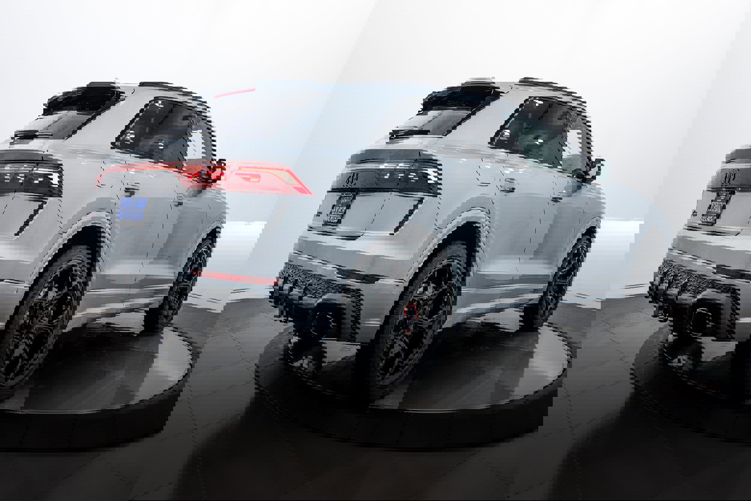 New 2026 Audi RS Q8 performance image 4