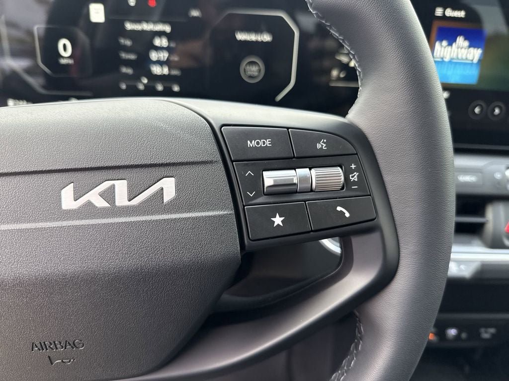 New 2025 Kia K4 EX FWD image 17