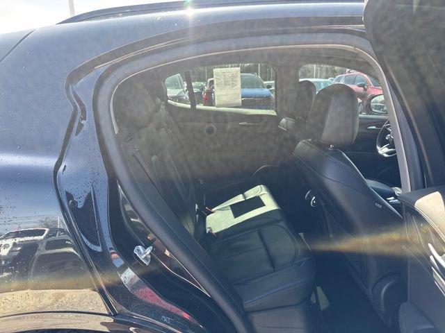 Used 2020 Alfa Romeo Stelvio Ti w/ Nero Edizione image 16