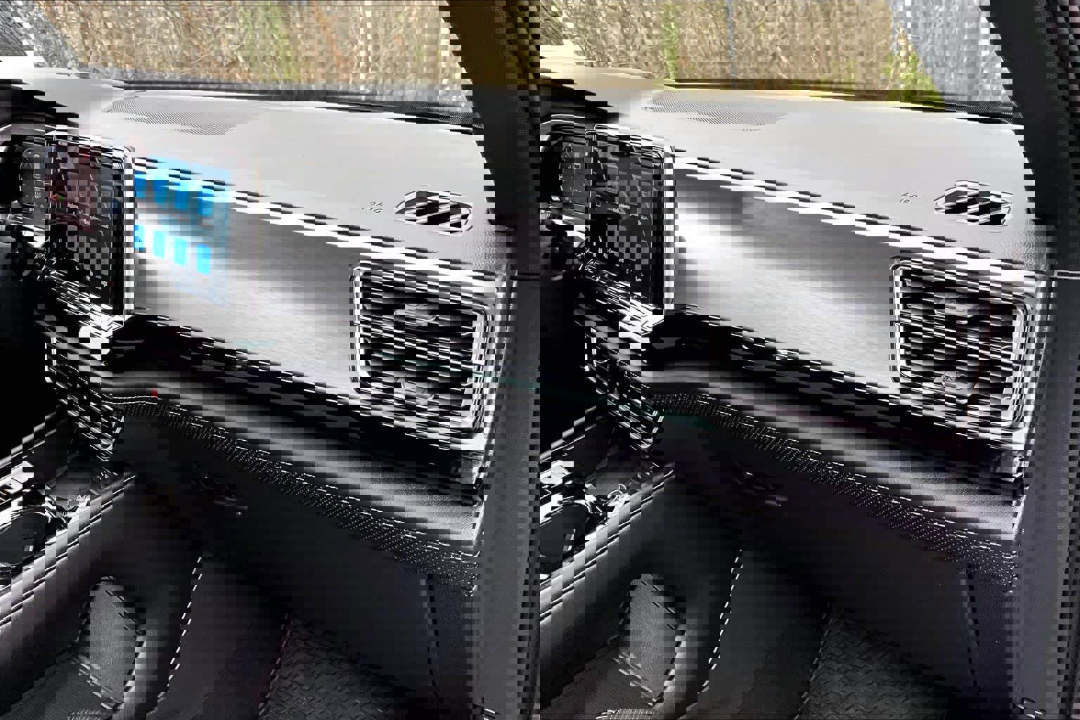 Used 2024 Volkswagen Atlas Cross Sport SE AWD/4WD image 18