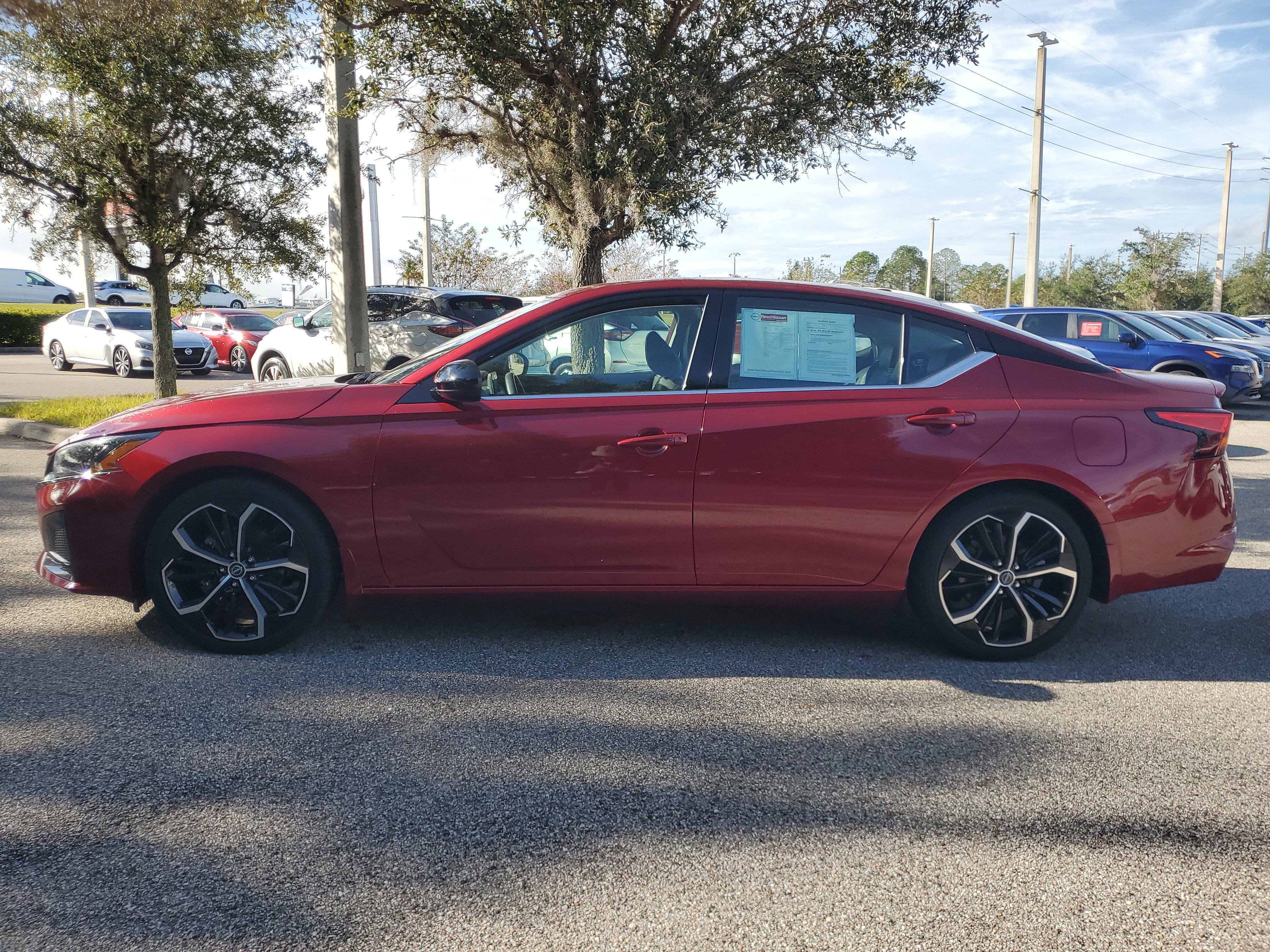 Certified 2023 Nissan Altima 2.5 SR image 8