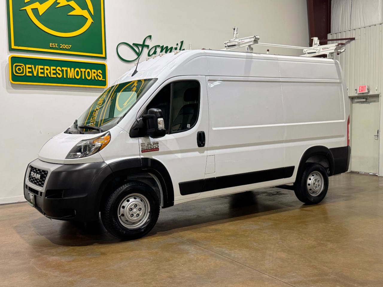 Used 2022 RAM ProMaster 2500 w/ Convenience Group image 3