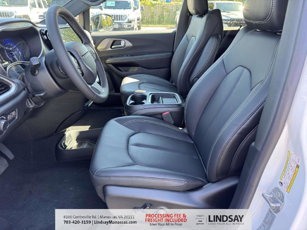 New 2027 Chrysler Pacifica LX FWD image 19