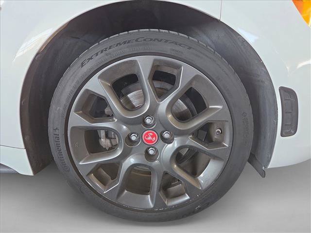 Used 2017 FIAT 124 Spider Abarth RWD image 18