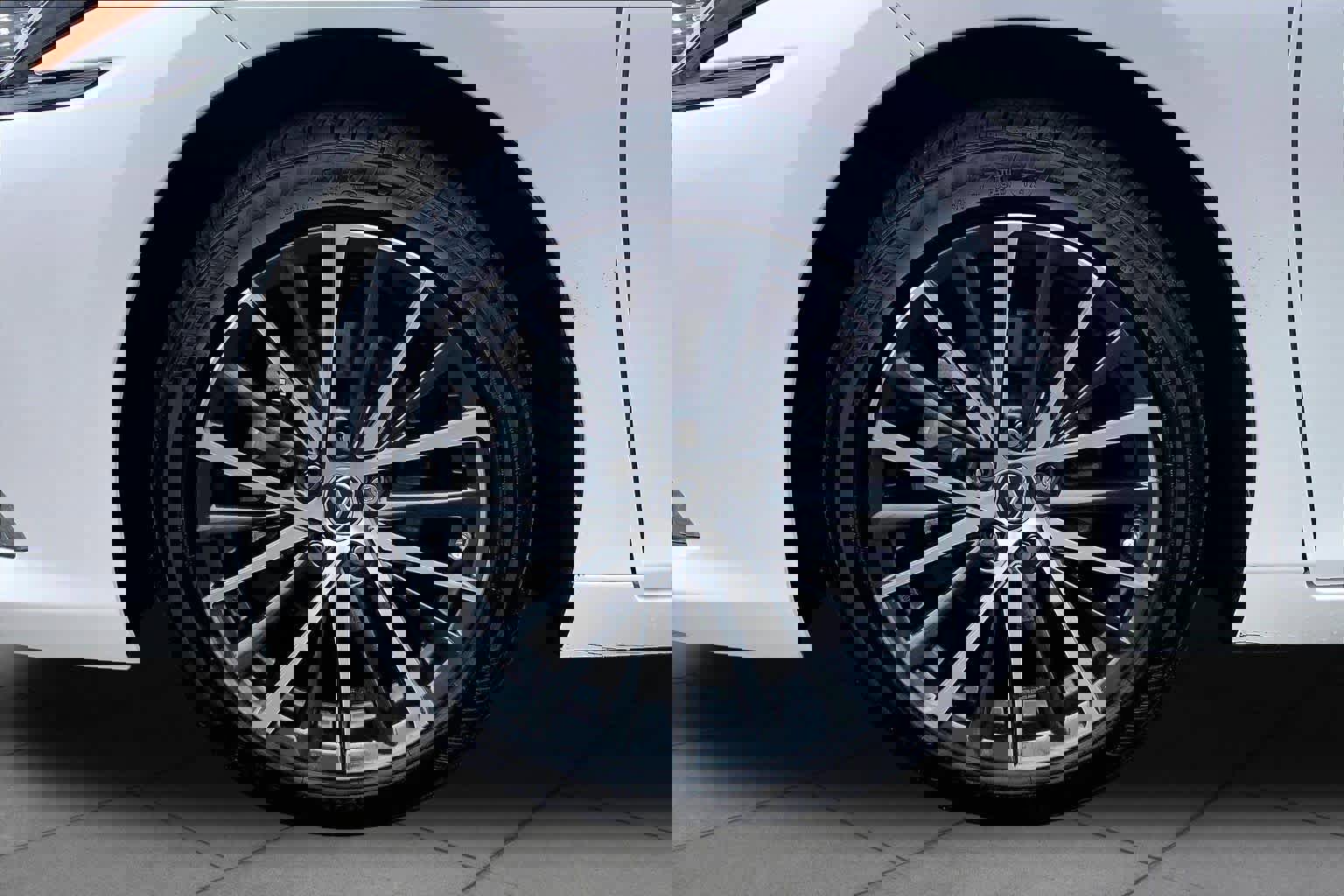 Certified 2025 Lexus ES 350 w/ Premium Package FWD image 11