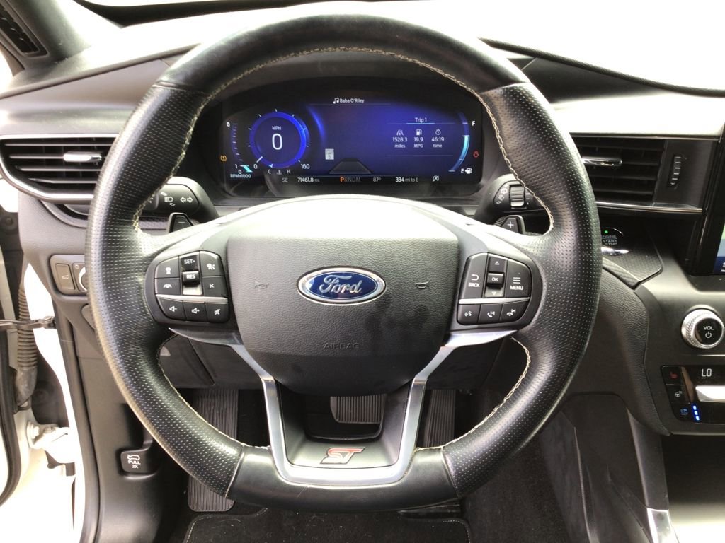 Used 2020 Ford Explorer ST w/ Premium Technology Package image 17