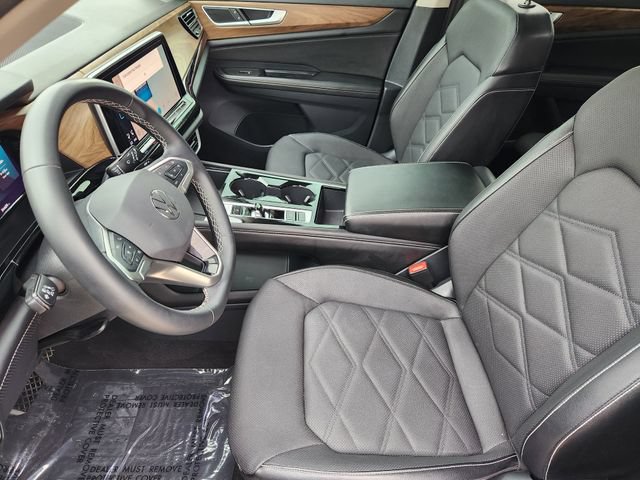 Used 2024 Volkswagen Atlas SE FWD image 4