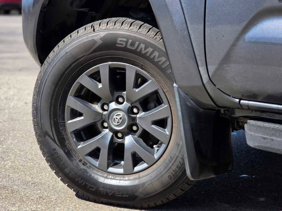 Used 2023 Toyota Tacoma SR5 AWD/4WD image 6