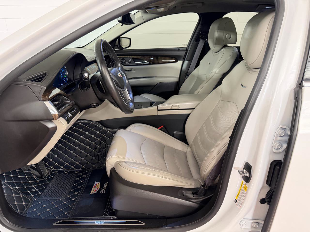 Used 2017 Cadillac CT6 Premium Luxury w/ Comfort Package AWD/4WD image 11