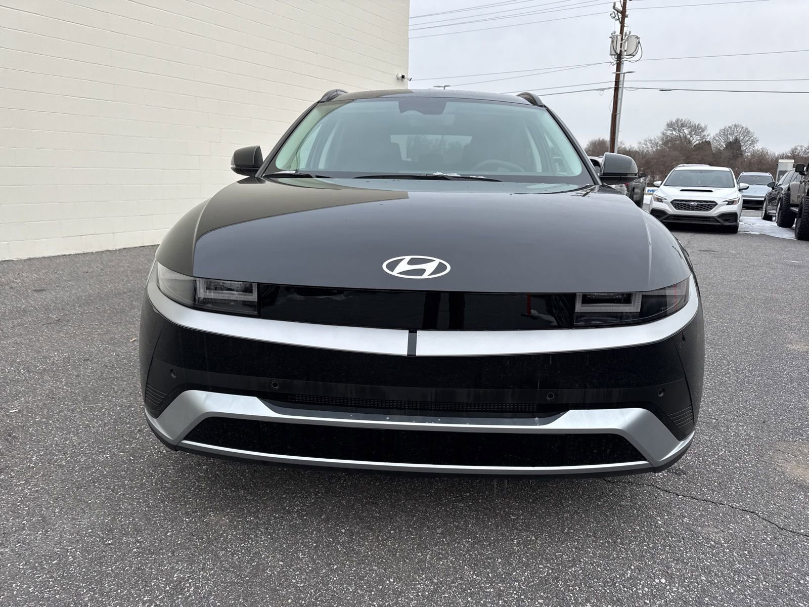 Used 2025 Hyundai Ioniq 5 SEL image 2