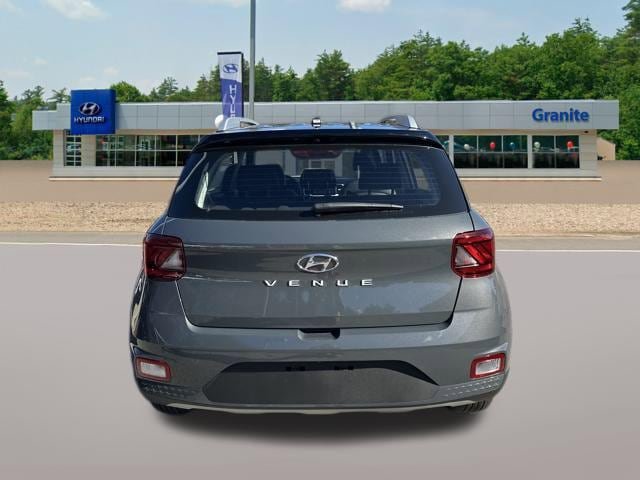 New 2026 Hyundai Venue SEL FWD image 5
