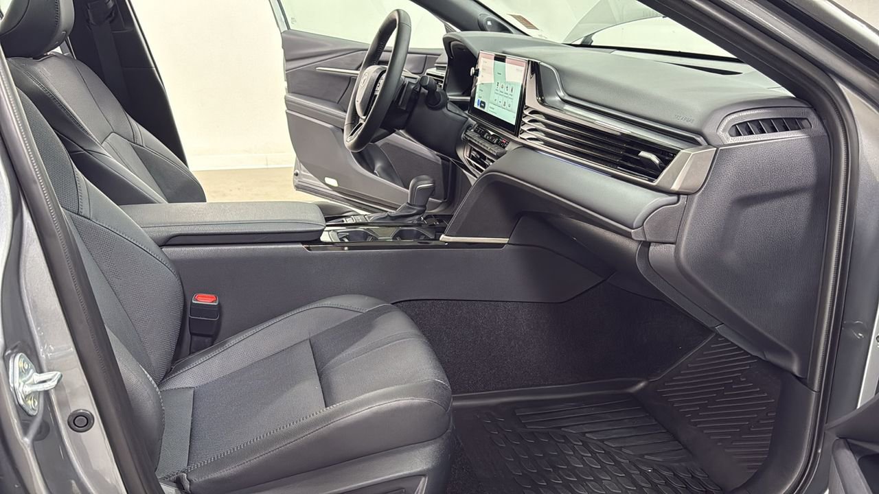 Used 2026 Toyota Camry XSE w/ Premium Package image 18