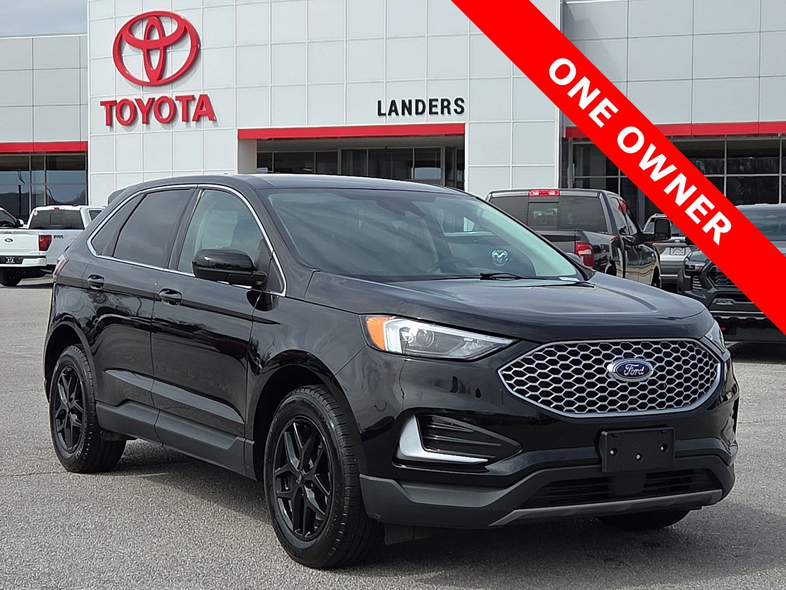Used 2024 Ford Edge SEL