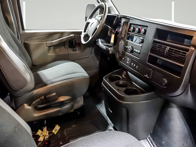 Used 2025 Chevrolet Express 2500 w/ Driver Convenience Package RWD image 23