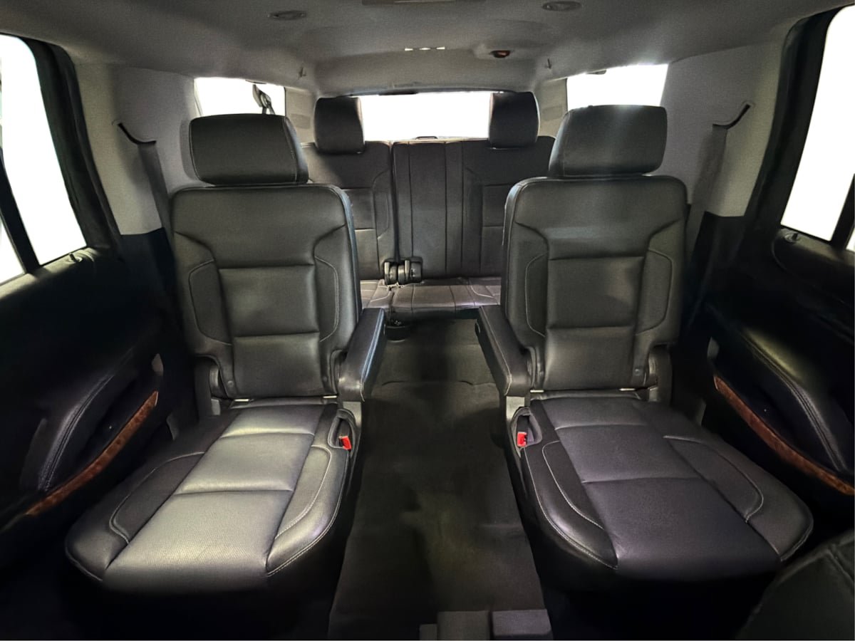 Used 2018 Chevrolet Suburban Premier AWD/4WD image 19
