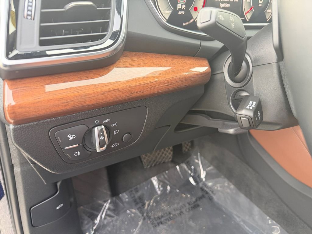 Used 2022 Audi Q5 2.0T Premium Plus w/ Premium Plus Package image 15