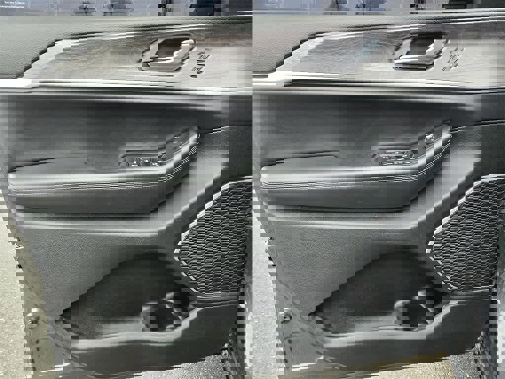 Used 2021 Jeep Grand Cherokee L Limited image 17