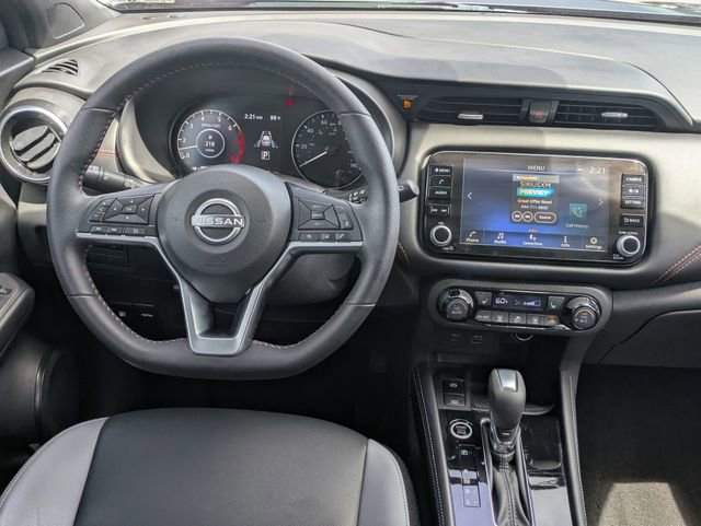 Used 2023 Nissan Kicks SR w/ SR Premium Package FWD image 31
