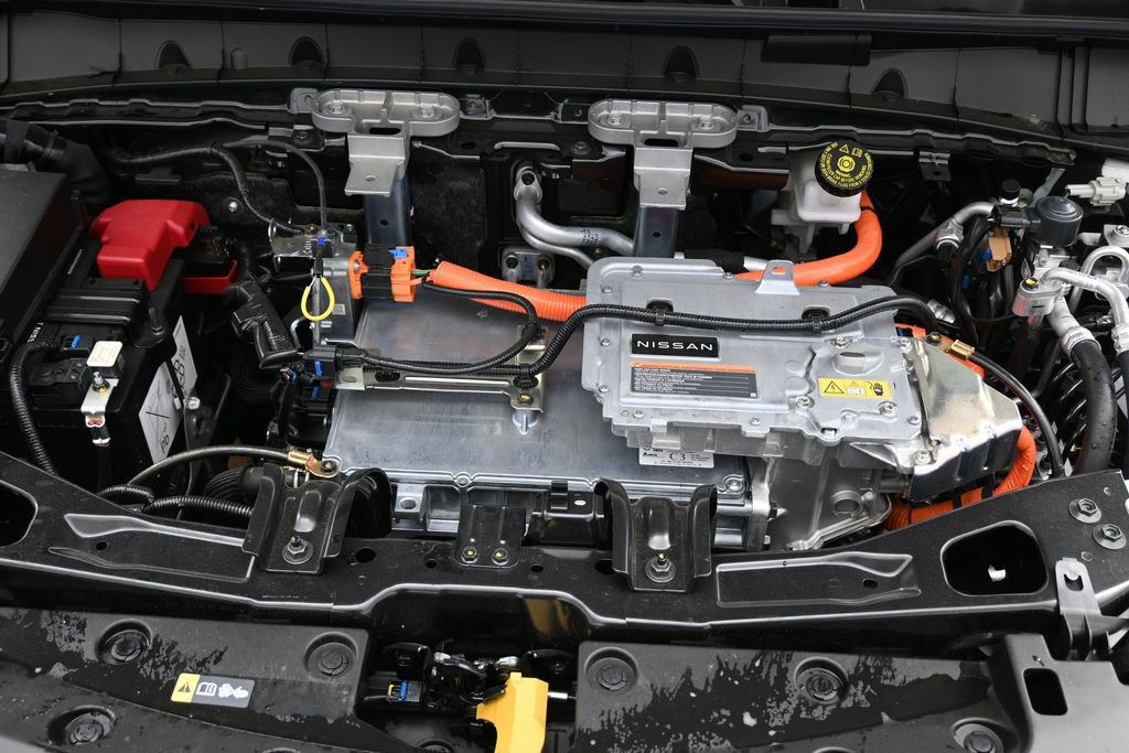 Used 2026 Nissan Leaf SV+ w/ Floor Mat Package (SV+) FWD image 38