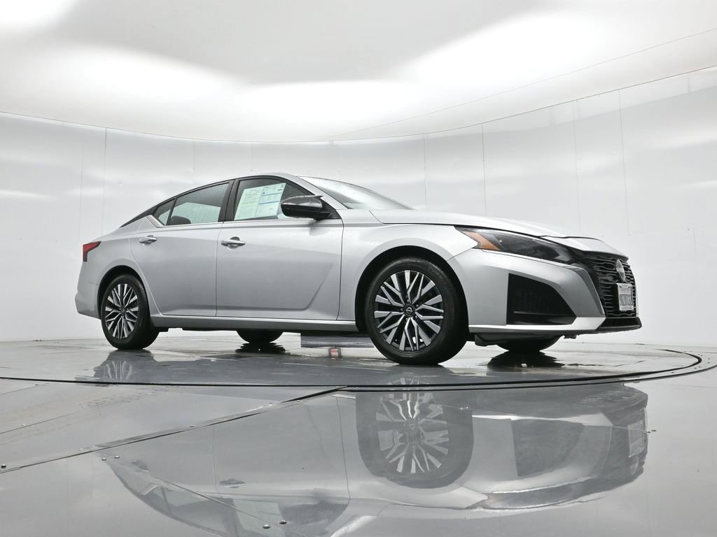 Used 2023 Nissan Altima 2.5 SV image 47