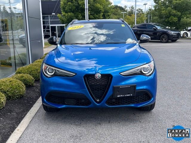 Used 2022 Alfa Romeo Stelvio Veloce AWD/4WD image 2