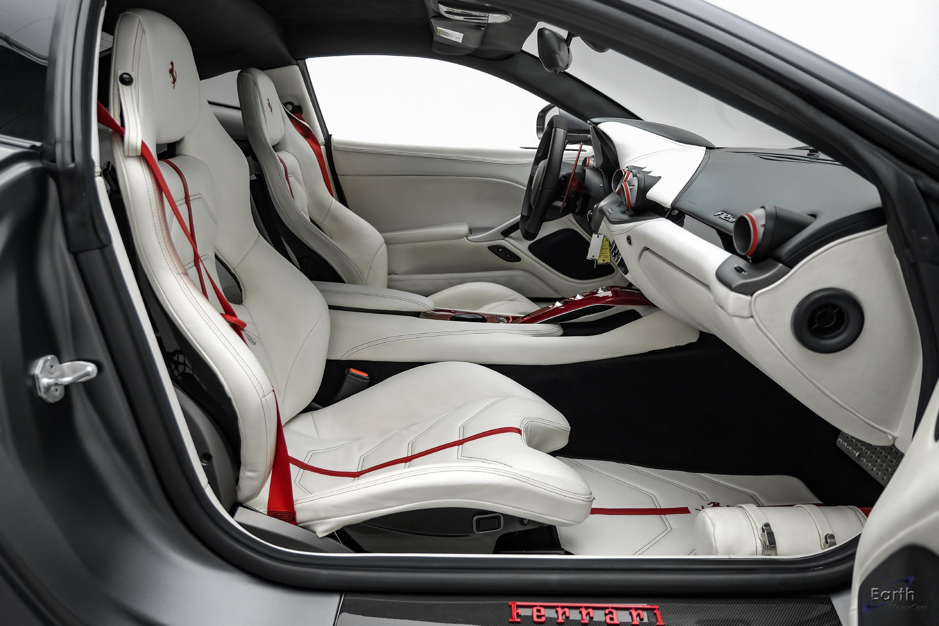 Used 2014 Ferrari F12 Berlinetta RWD image 68