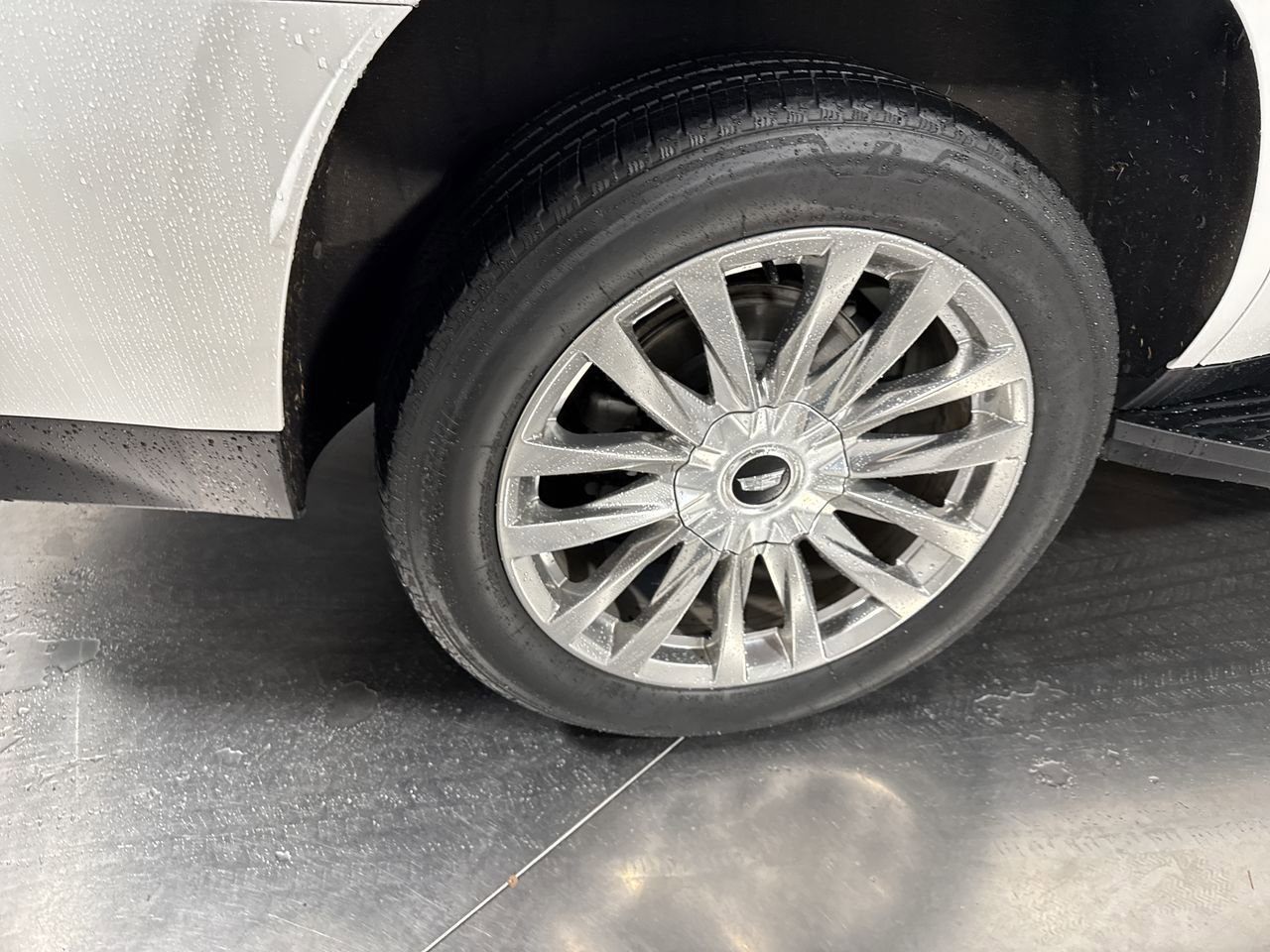 Used 2022 GMC Yukon Denali image 13