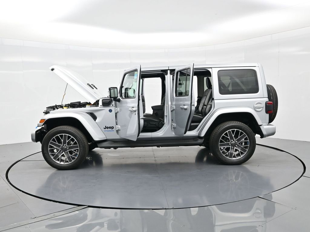Used 2022 Jeep Wrangler Unlimited Sahara image 47