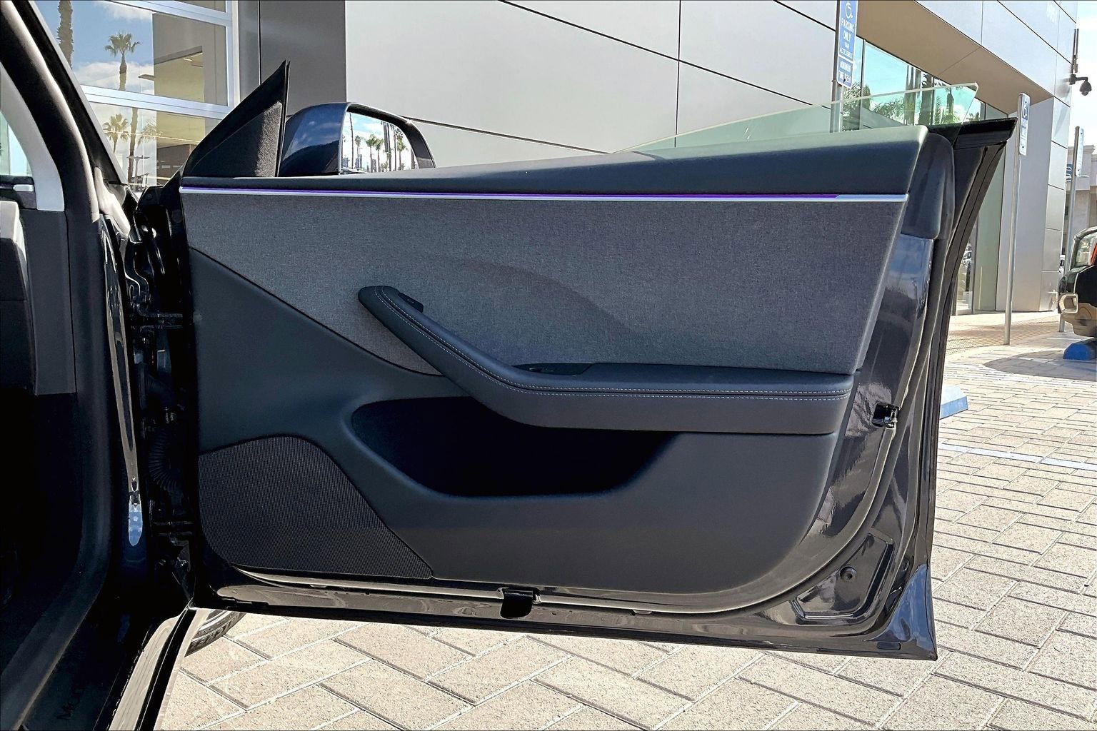 Used 2025 Tesla Model 3 Long Range image 23