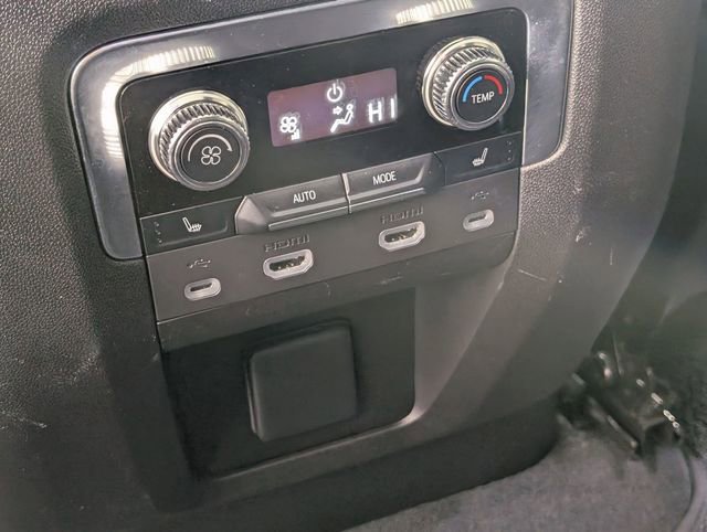 Used 2021 GMC Yukon Denali w/ Denali Ultimate Package image 28
