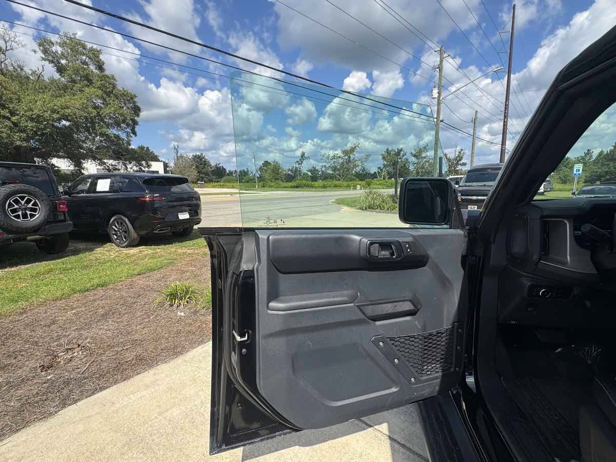 Used 2025 Ford Bronco Outer Banks AWD/4WD image 22