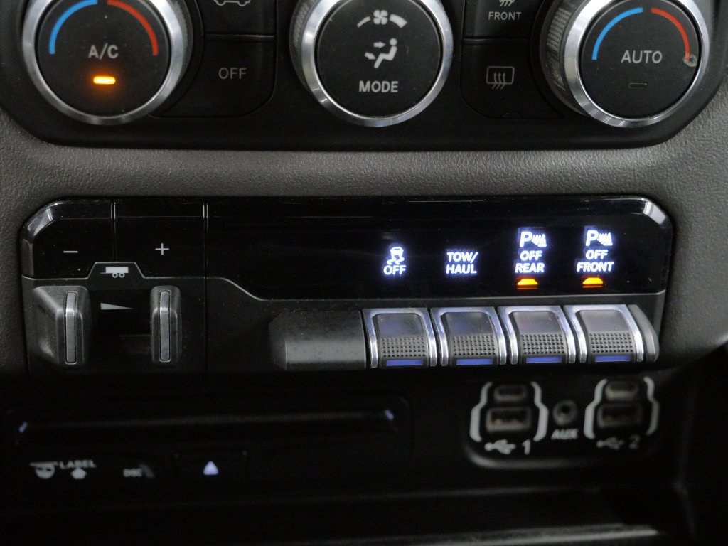 Used 2019 RAM 1500 Big Horn AWD/4WD image 29