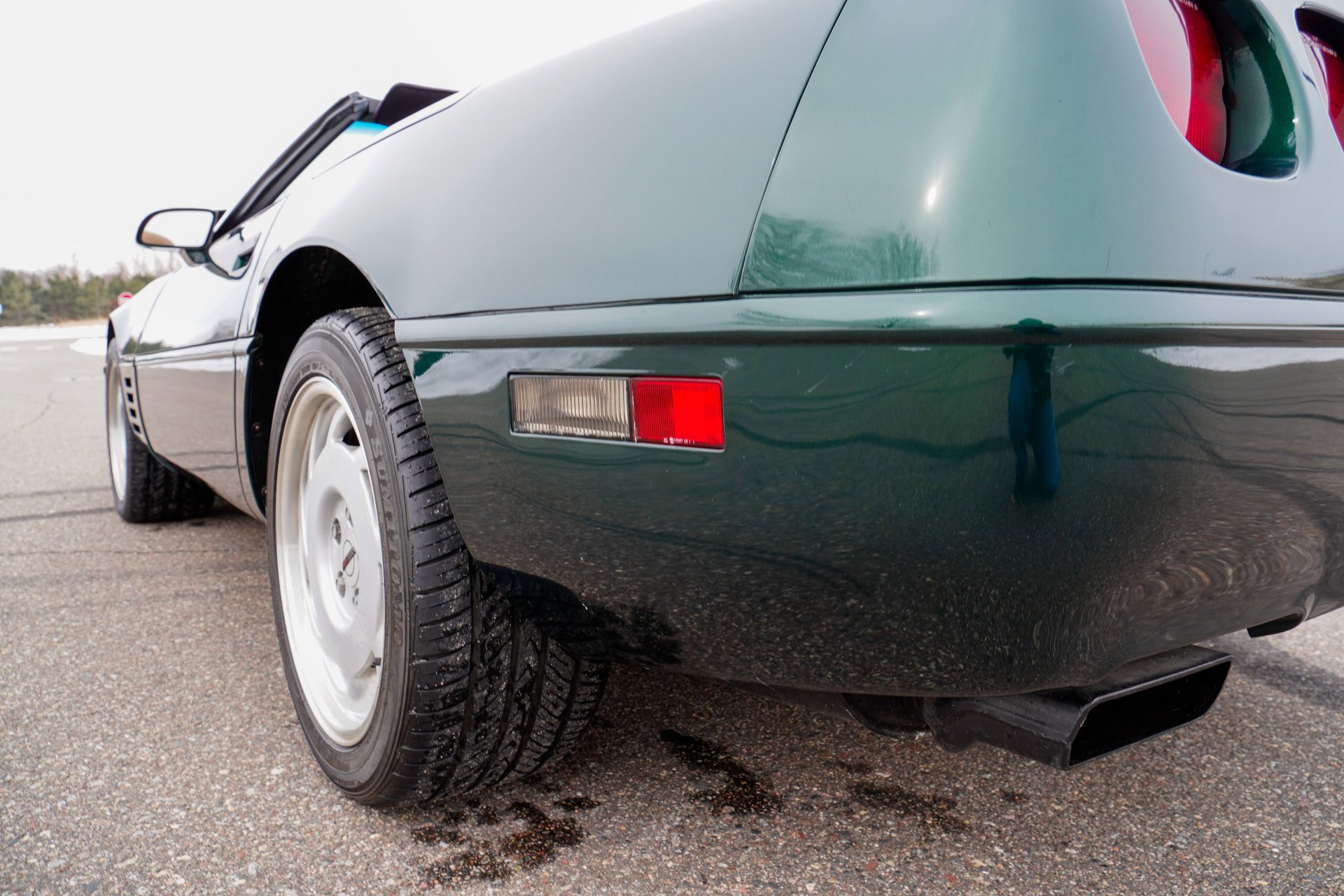 Used 1992 Chevrolet Corvette 2dr Convertible image 19