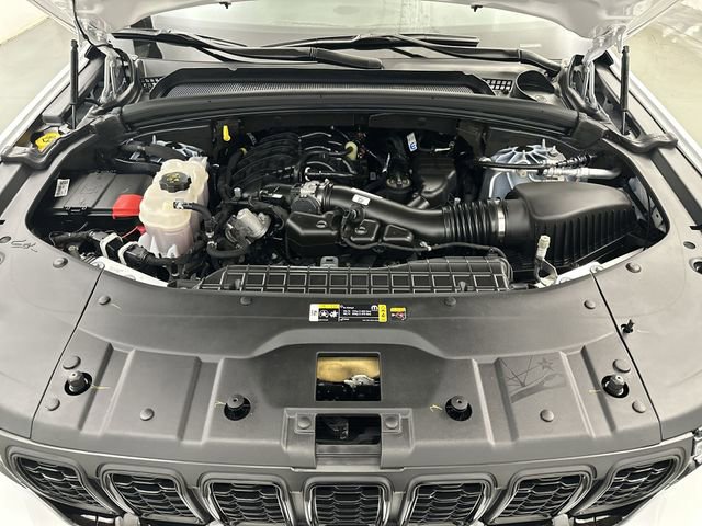 Used 2023 Jeep Grand Cherokee Altitude image 20