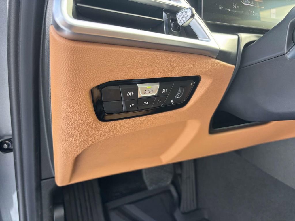 New 2026 BMW 330i xDrive Sedan w/ Premium Package image 14