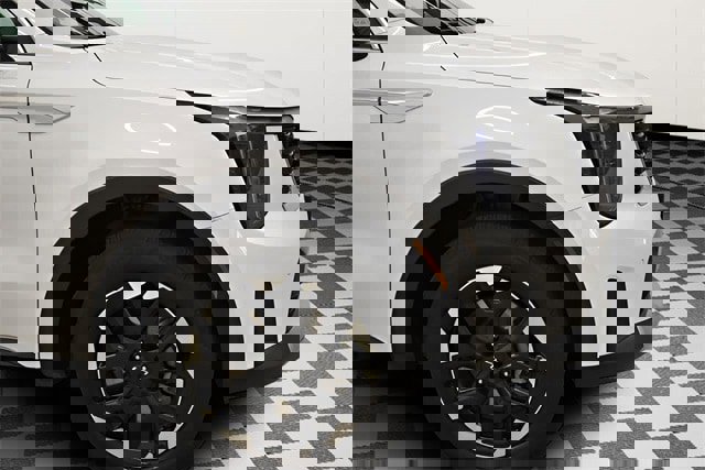 Used 2024 Kia Sorento S image 13