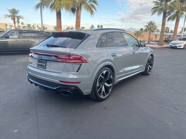 Used 2024 Audi RS Q8 w/ Black Optic Package image 5