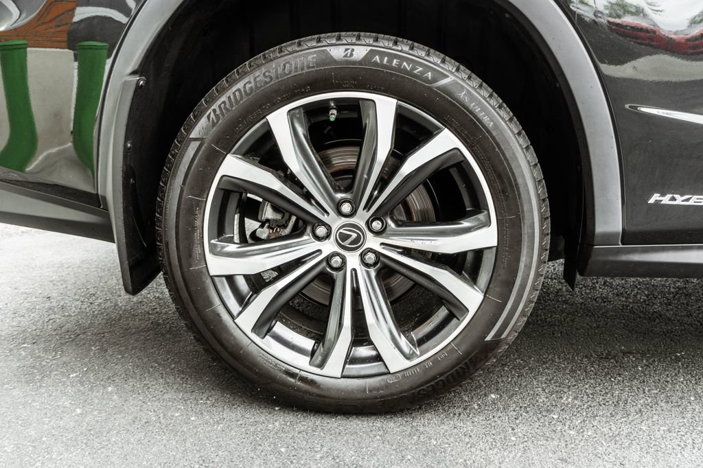 Used 2022 Lexus RX 450hL AWD w/ Premium Package image 32