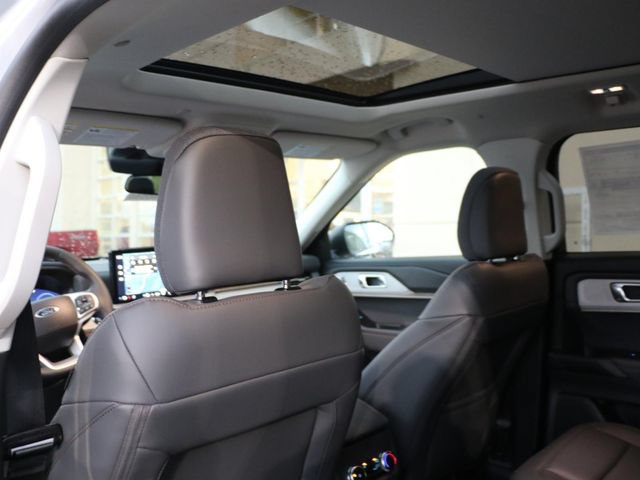 New 2026 Ford Explorer Active w/ Active Comfort Package AWD/4WD image 17