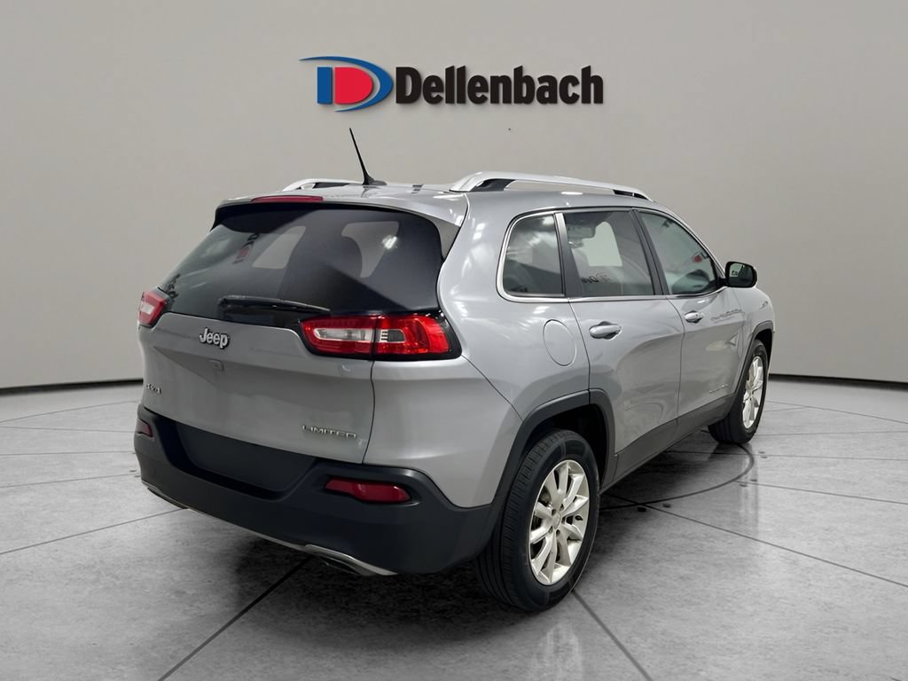 Used 2015 Jeep Cherokee Limited w/ Luxury Group AWD/4WD image 4