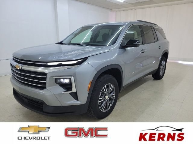 Used 2026 Chevrolet Traverse LT w/ Driver Confidence Package FWD image 1