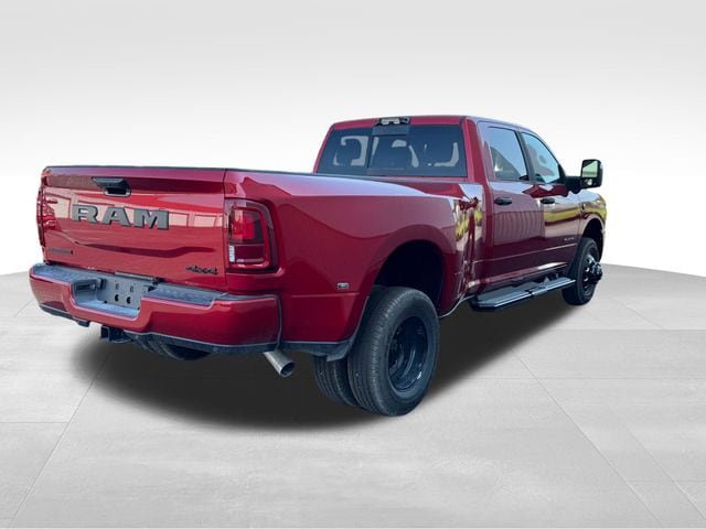 New 2026 RAM 3500 Big Horn AWD/4WD image 7