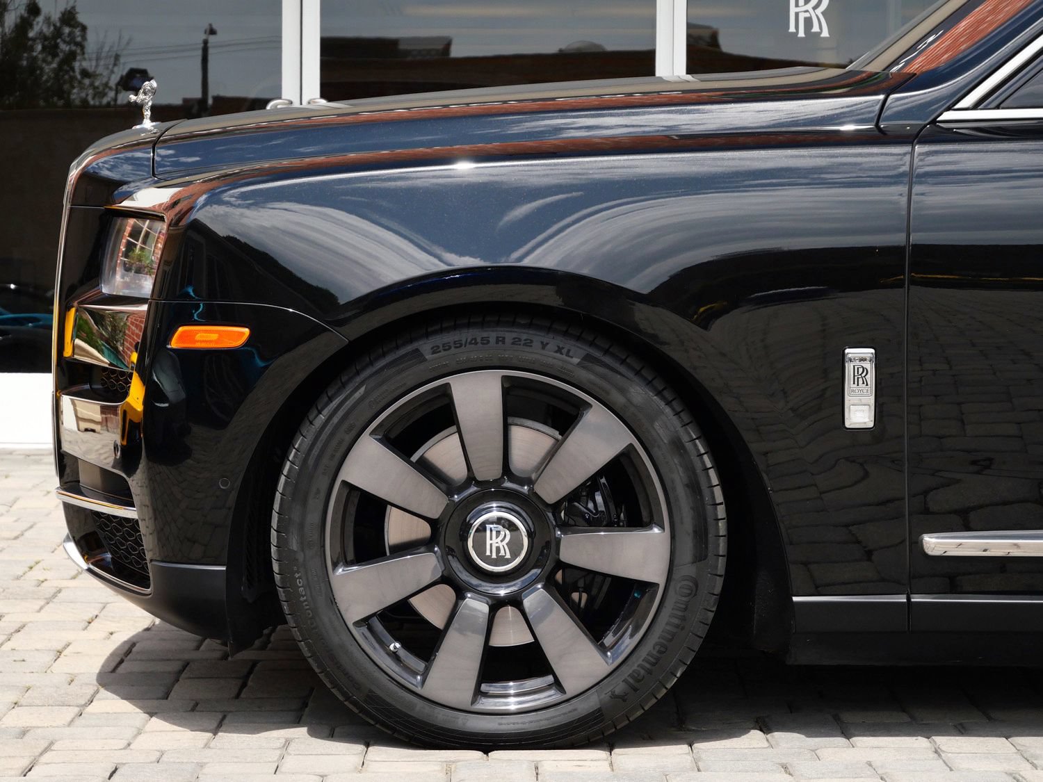 Used 2021 Rolls-Royce Cullinan AWD/4WD image 12