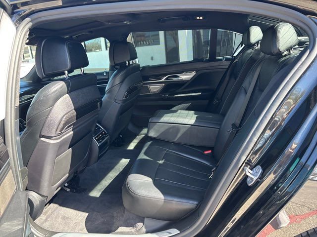 Used 2019 BMW 740e xDrive w/ Executive Package AWD/4WD image 22