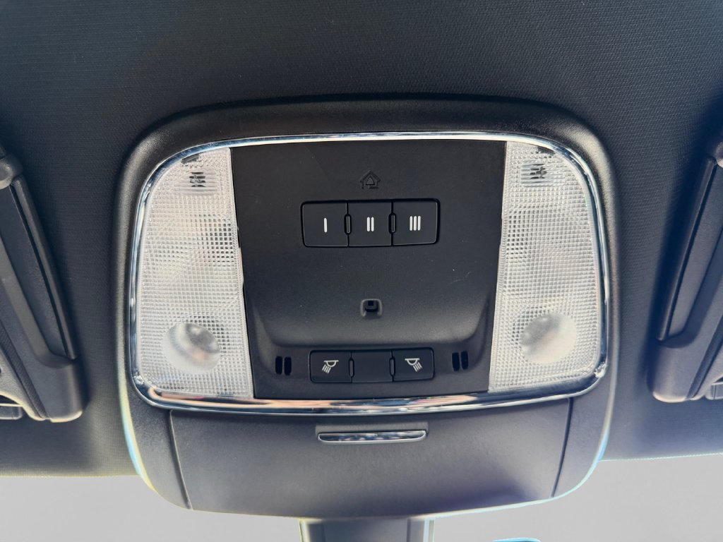 Used 2021 Chrysler 300 S RWD image 27