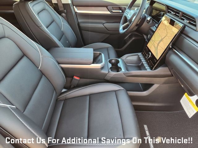 New 2026 GMC Terrain Denali w/ LPO, Black Badging Package image 10