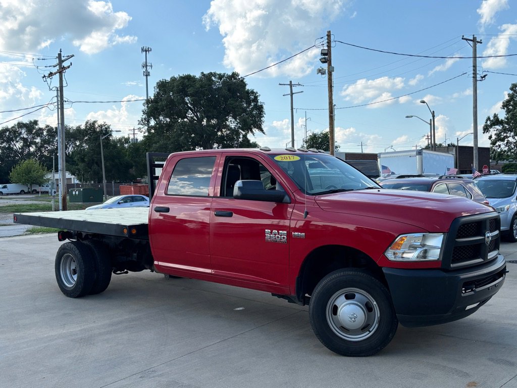 Used 2017 RAM 3500 Tradesman image 2