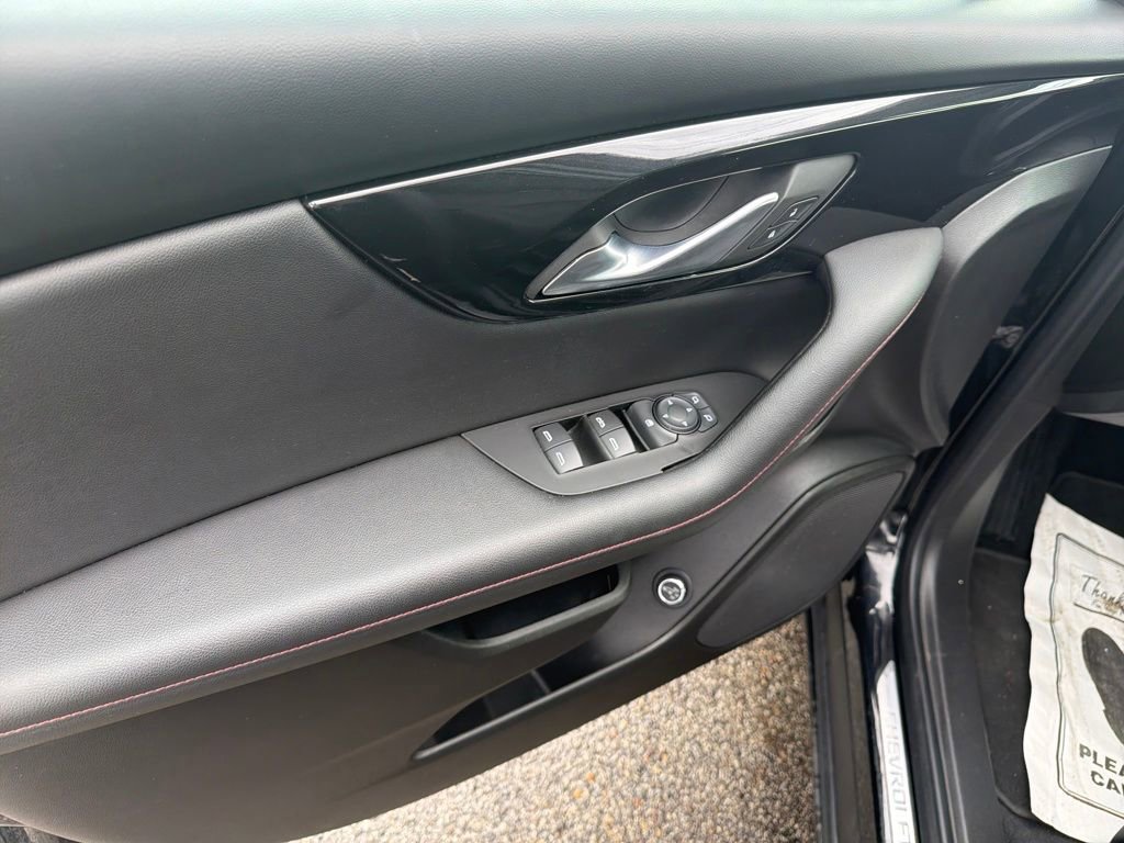 Used 2022 Chevrolet Blazer RS image 11